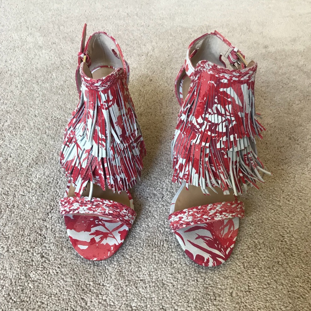 Banana Republic fringe heels 9.5